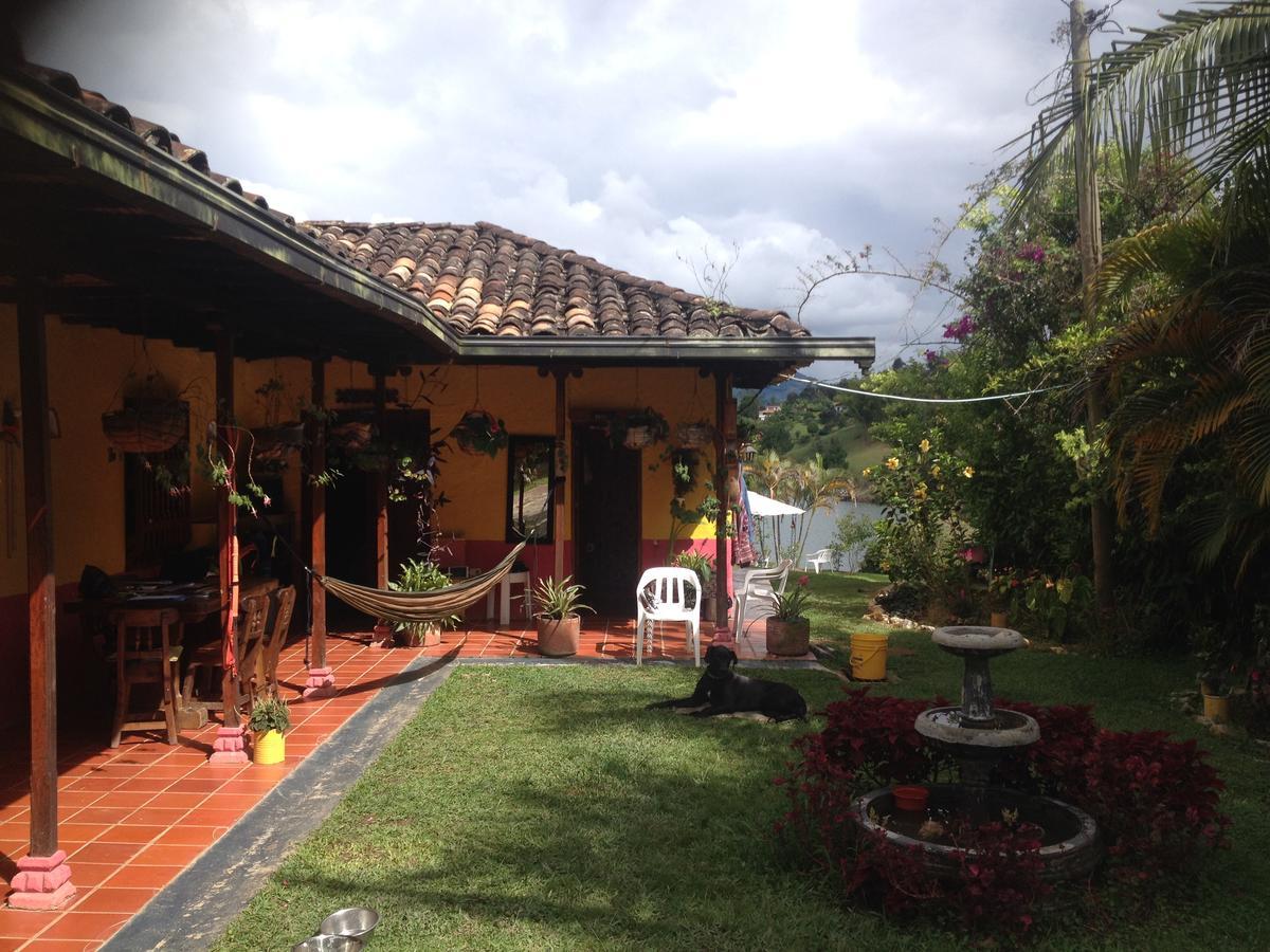 Casa Finca Tipica The Lake Hotel Guatapé エクステリア 写真