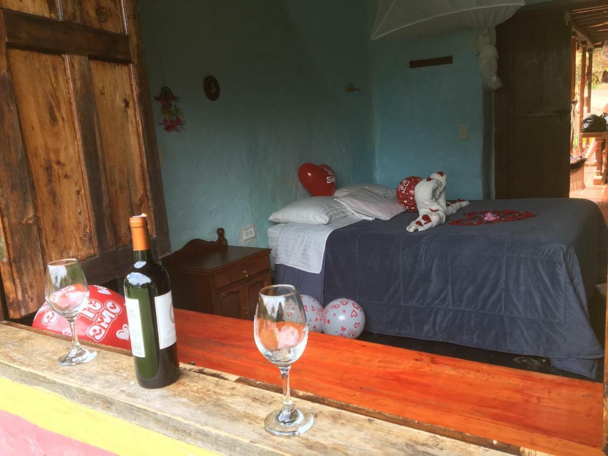 Casa Finca Tipica The Lake Hotel Guatapé エクステリア 写真